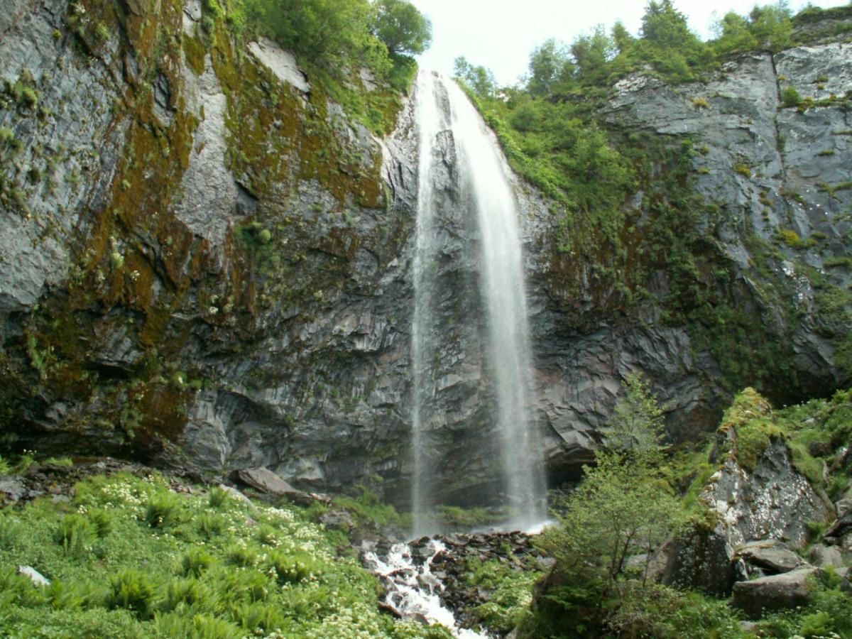 Gite Guery Chambon-sur-Lac Exteriör bild